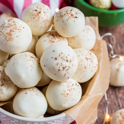 https://www.shugarysweets.com/wp-content/uploads/2011/12/eggnog-truffles-recipe-500x500.jpg