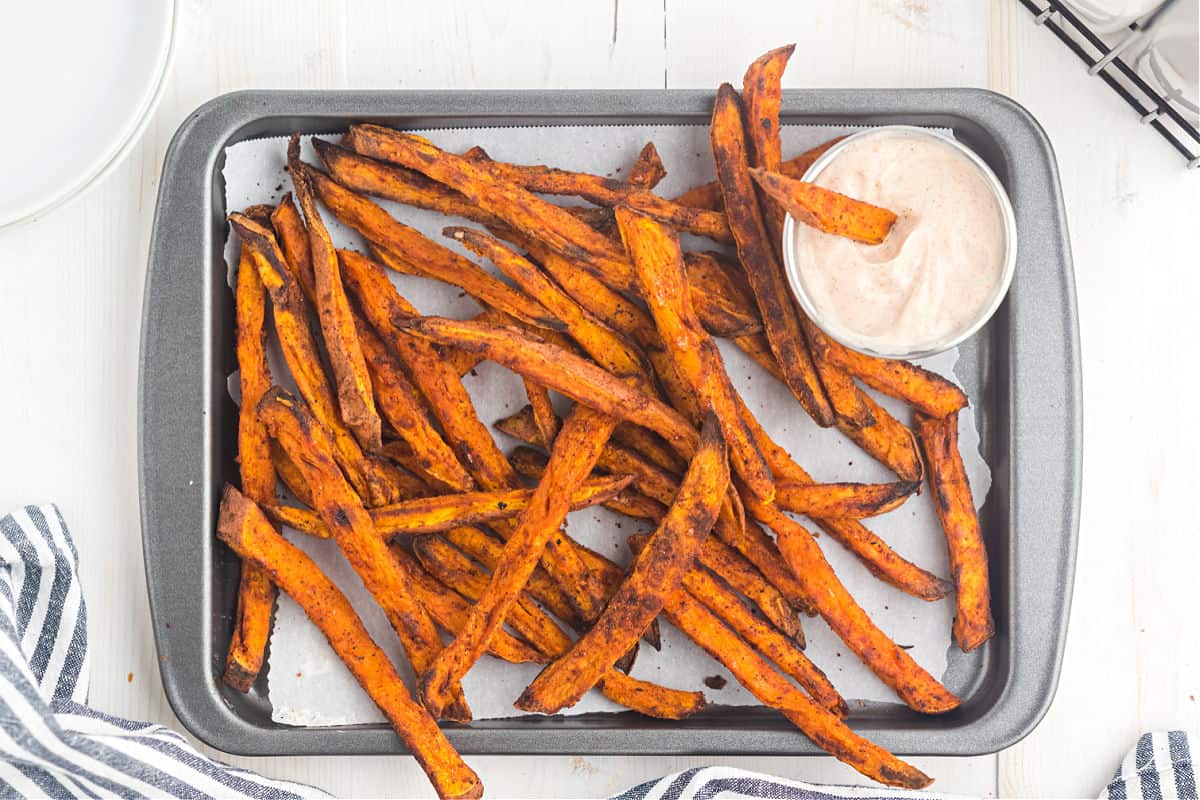 https://www.shugarysweets.com/wp-content/uploads/2014/01/sweet-potato-fries-facebook.jpg