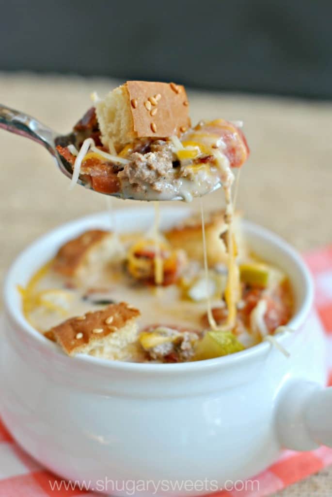 Bacon Cheeseburger Soup: easy 30 minute meal idea that appeals to kids and adults! DELISH!