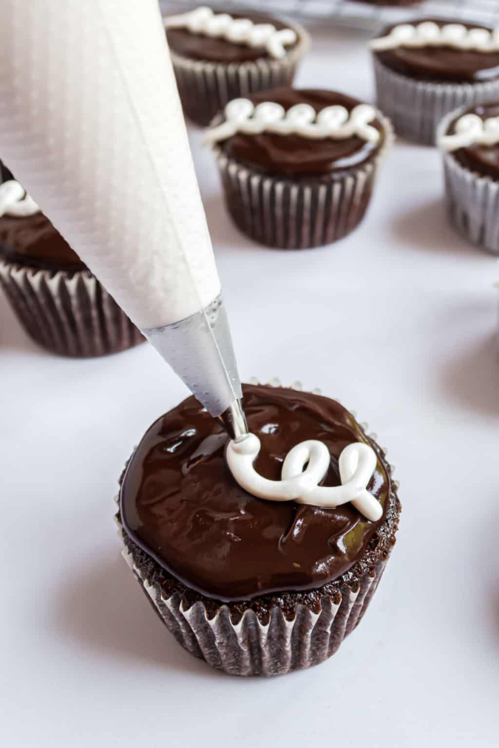 Copycat Hostess Cupcakes Recipe - Shugary Sweets