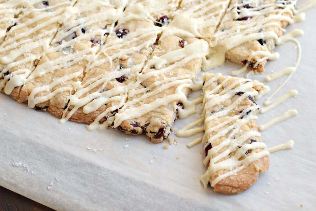 cranberrywhitechocolateshortbread1  Shugary Sweets