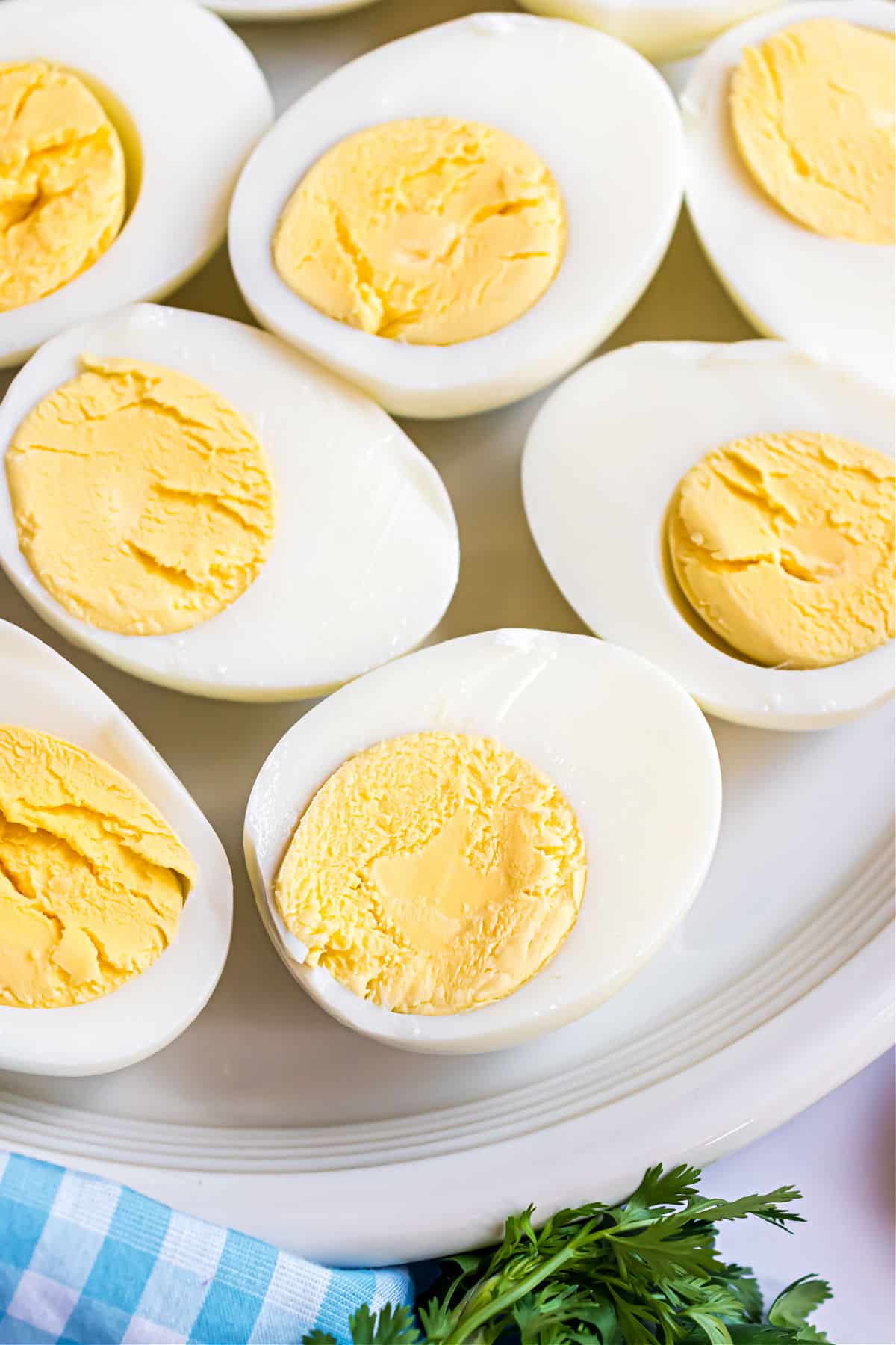 https://www.shugarysweets.com/wp-content/uploads/2018/02/instant-pot-eggs-plated.jpg