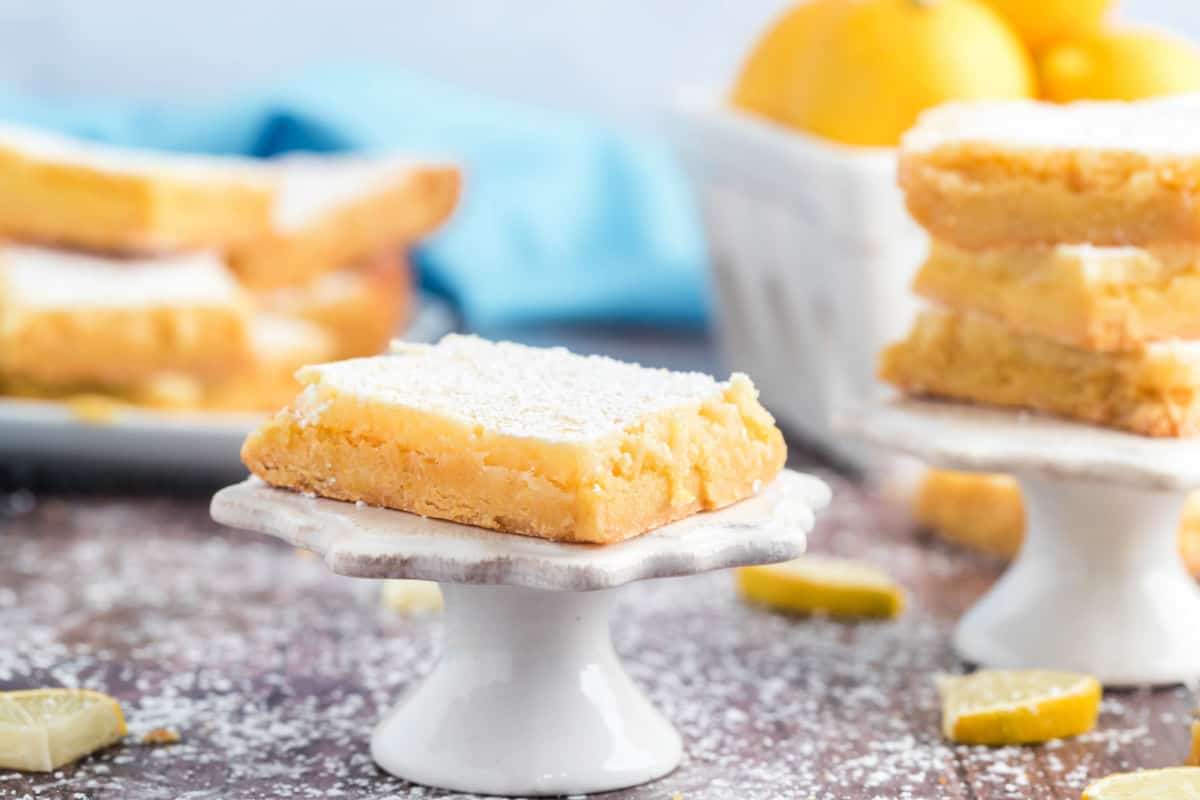 Gooey Lemon Cake Bars