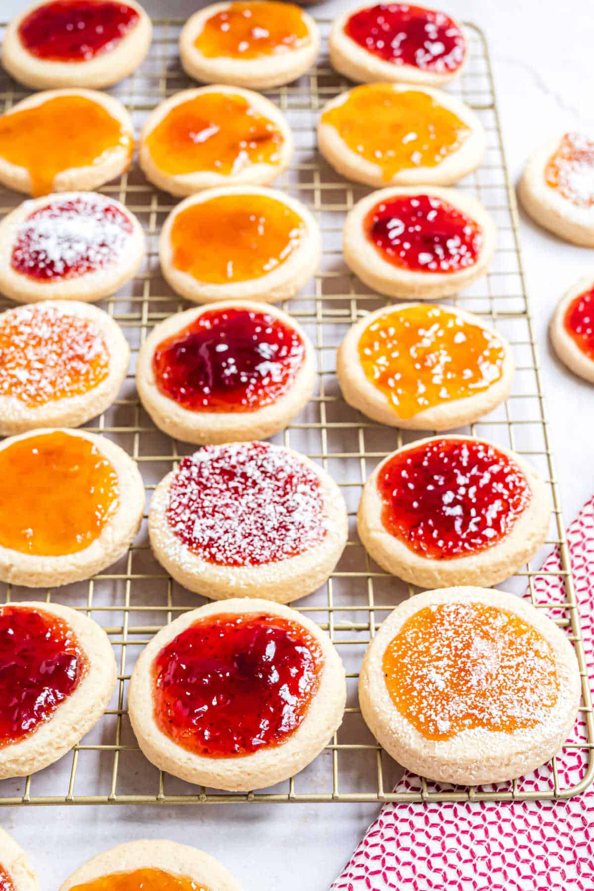 Kolache cookies on a wire rack.