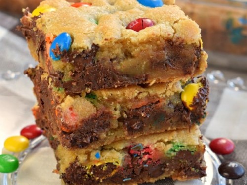 New M&M's Cake Bars Review