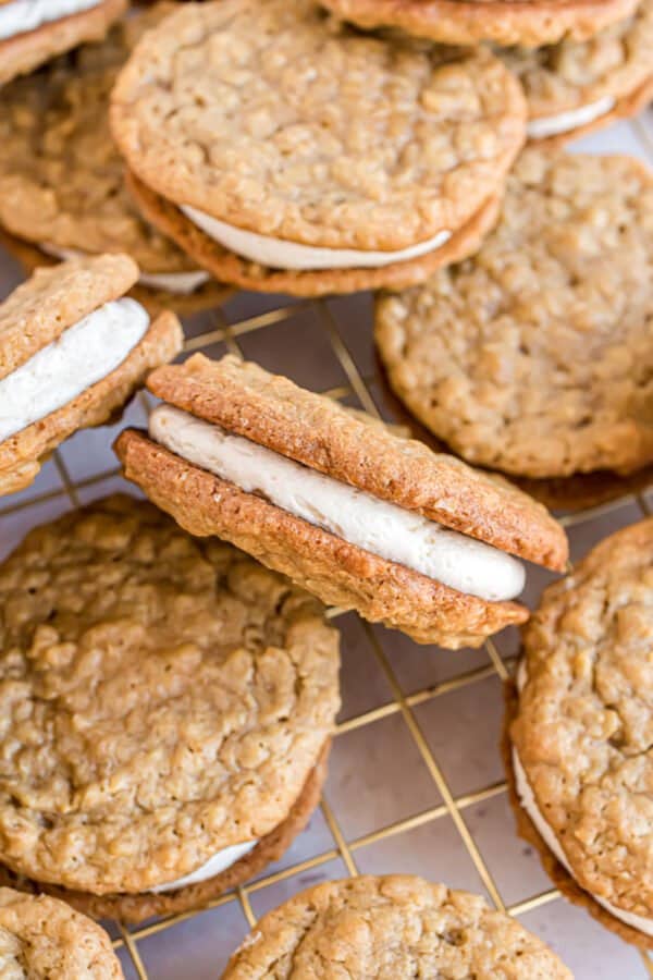 Homemade Oatmeal Cream Pies Recipe