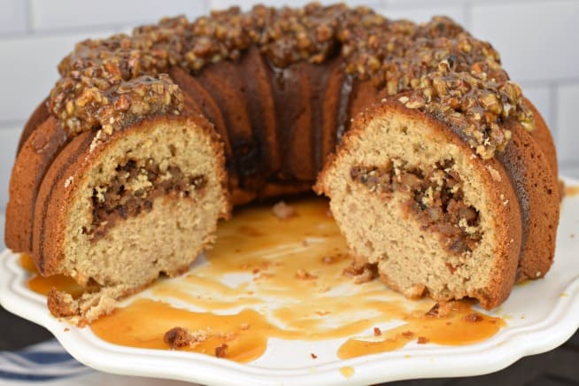 https://www.shugarysweets.com/wp-content/uploads/2019/11/pecan-pie-bundt-cake-2-1.jpg