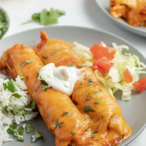 https://www.shugarysweets.com/wp-content/uploads/2020/02/Crockpot-Enchiladas-1-500x500.jpg