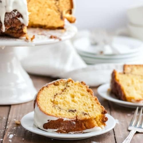 Harps Foods - Recipe: Cinnamon Streusel Bundt Cake