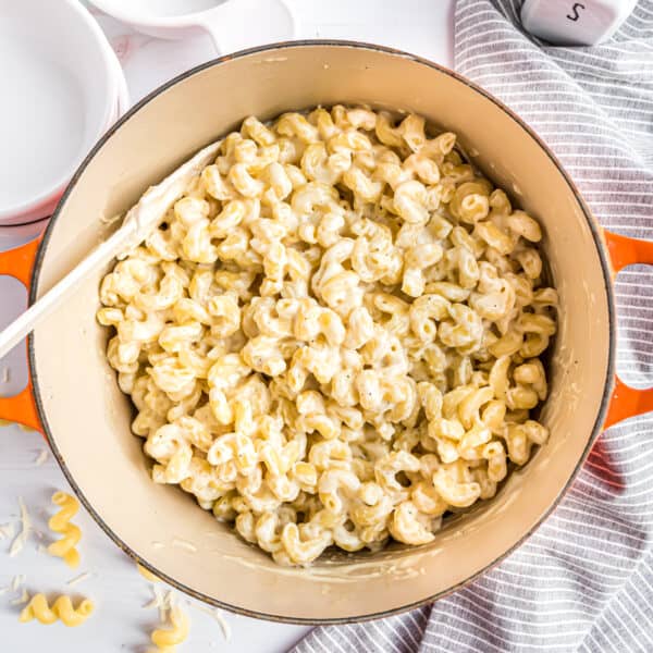 Gouda Bacon Macaroni and Cheese - Shugary Sweets