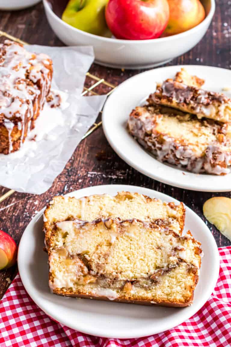 Homemade Apple Cinnamon Bread Recipe