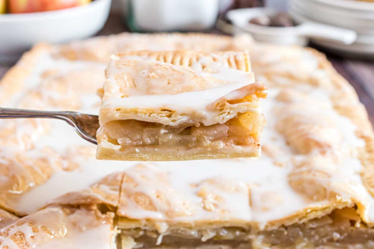 Apple Slab Pie Recipe - Shugary Sweets