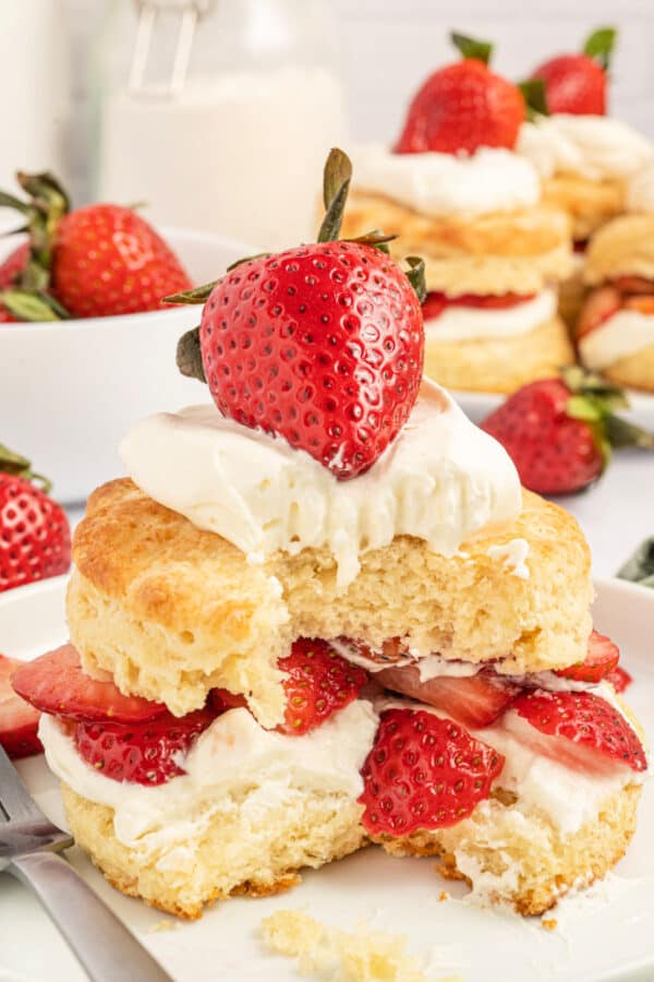 Strawberry Shortcake Recipe - Shugary Sweets