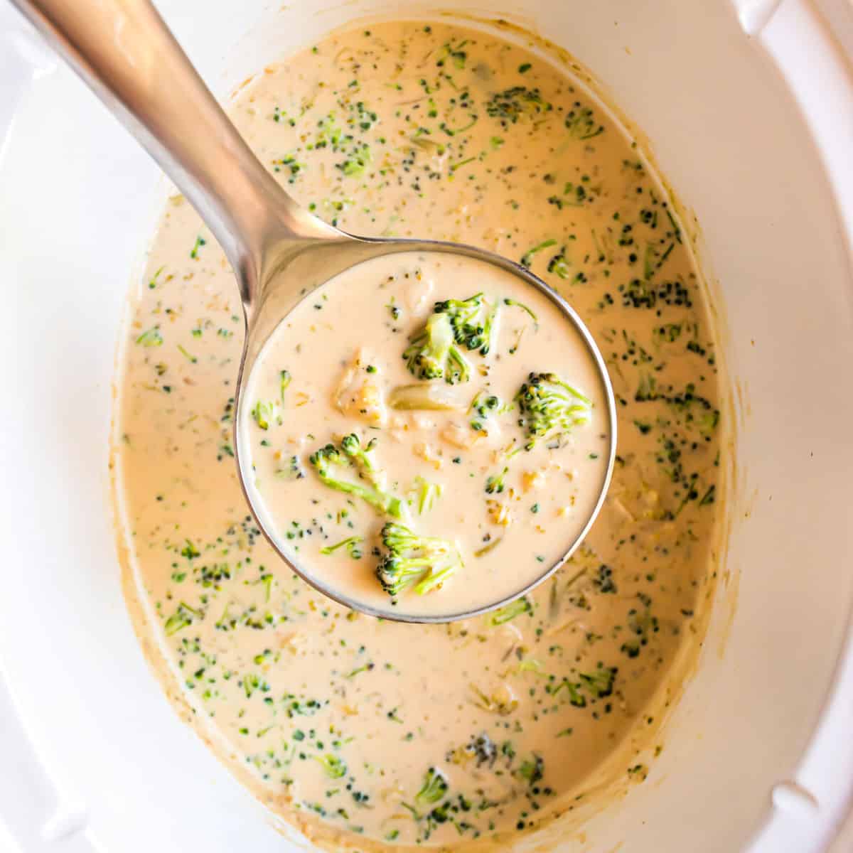 Crockpot Broccoli Cheddar Soup 