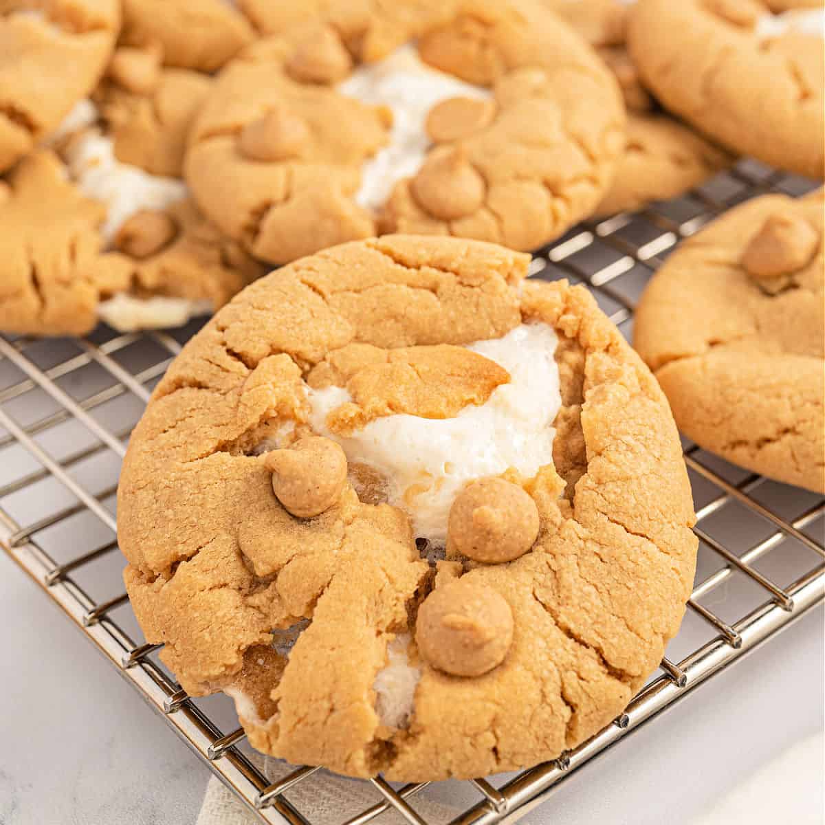 Homemade Marshmallow Fluff Recipe - Shugary Sweets