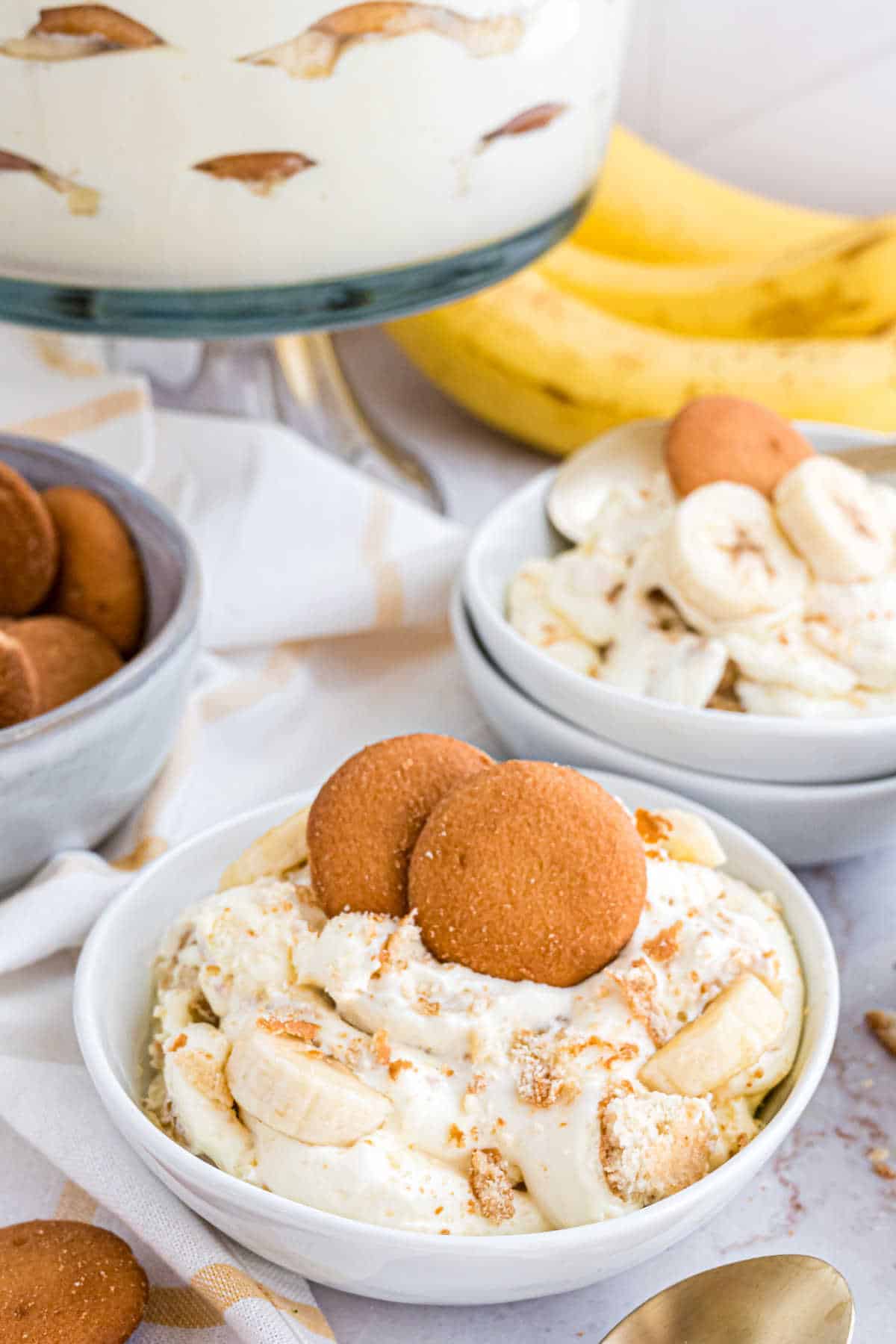 Magnolia banana pudding served in white bowls.